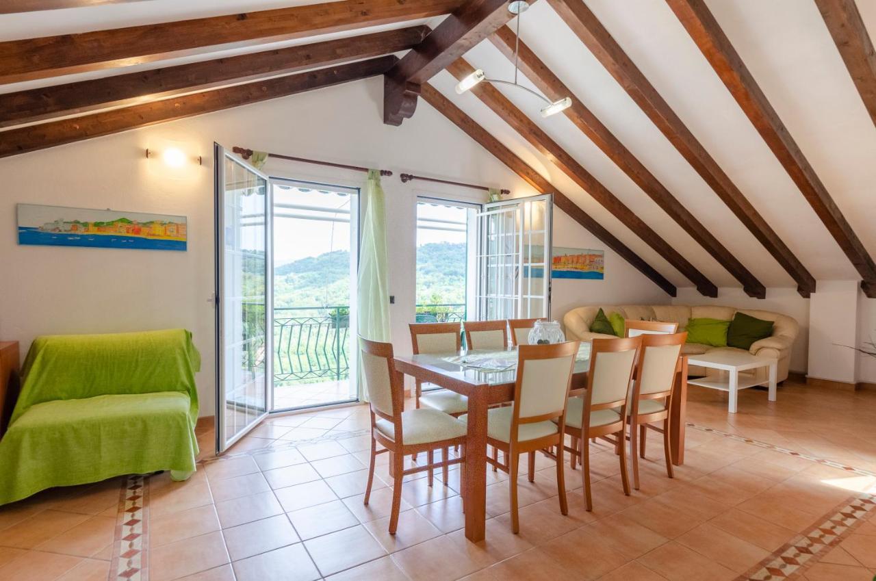 Ca' Do Pescou, Charming 2,Bedroom Apartment With Stunning Hill Views Overlooking The Greenery Rapallo Kültér fotó