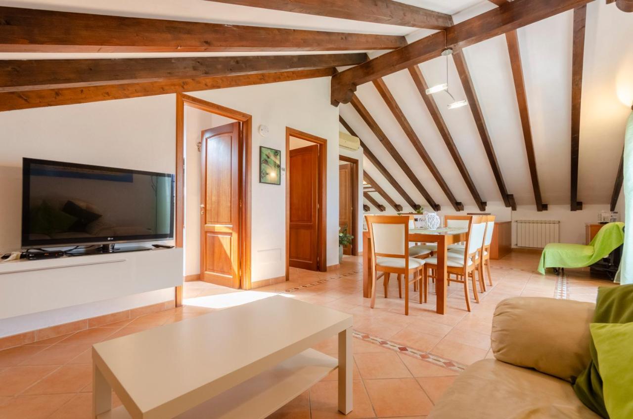 Ca' Do Pescou, Charming 2,Bedroom Apartment With Stunning Hill Views Overlooking The Greenery Rapallo Kültér fotó