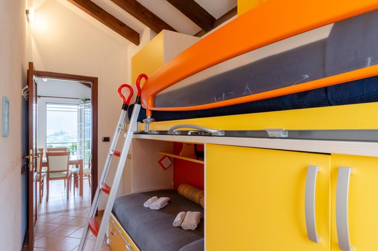 Ca' Do Pescou, Charming 2,Bedroom Apartment With Stunning Hill Views Overlooking The Greenery Rapallo Kültér fotó